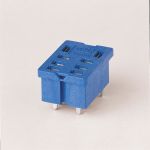 Finder Розетка для монтажа на плате для реле 56.32; в комплекте металлическая клипса 094.51 Finder Розетка для монтажа на плате для реле 56.32; в комплекте металлическая клипса 094.51