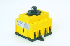 DKC Выключатель нагрузки четырёхполюсн. с установк.на монтажн.плату на63А