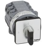 Legrand Трехпозиционный переключатель с положением ''0'' PR 40 2П 6 контактов крепление на дверце