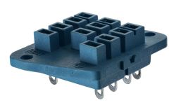 Finder Розетка для монтажа на плате для реле 62.31, 62.32, 62.33; в комплекте металлическая клипса 092.54; монтажный фланец