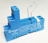 Finder Розетка с винтовыми клеммами (с зажимной клетью) для реле 40.51, 40.52, 40.61, 40.62; применяются модули 99.01; в комплекте металлическая клипс Finder Розетка с винтовыми клеммами (с зажимной клетью) для реле 40.51, 40.52, 40.61, 40.62; применяются модули 99.01; в комплекте металлическая клипс