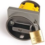 DKC Площадка серая и круглая черн.ручка под замок, 67х67, на винты